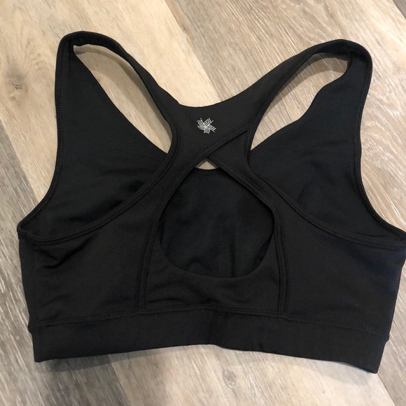 Two Gear High Impact sports bras - Picture 5 of 7